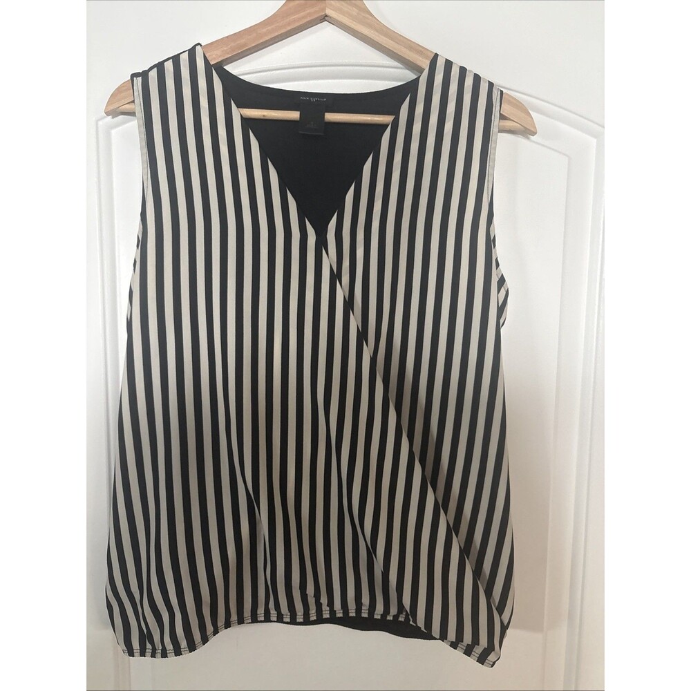 Ann Taylor Women's Sleeveless Med